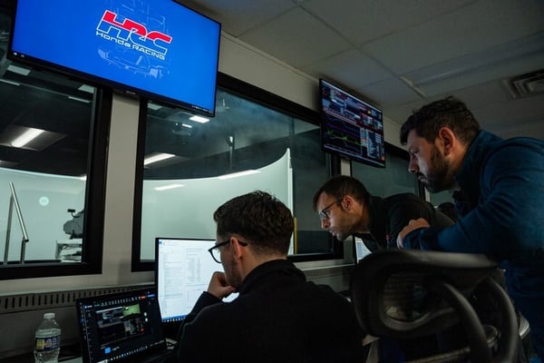 HRC-Indy-control-room-discussion-1