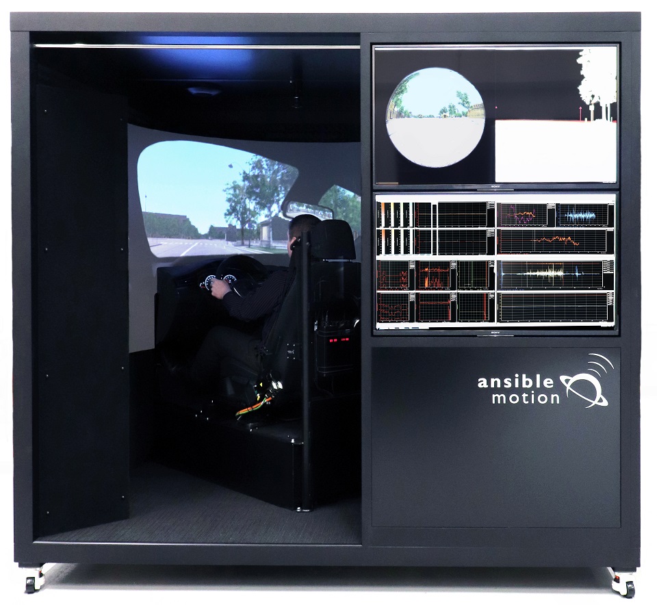 AML Theta C compact driving simulator